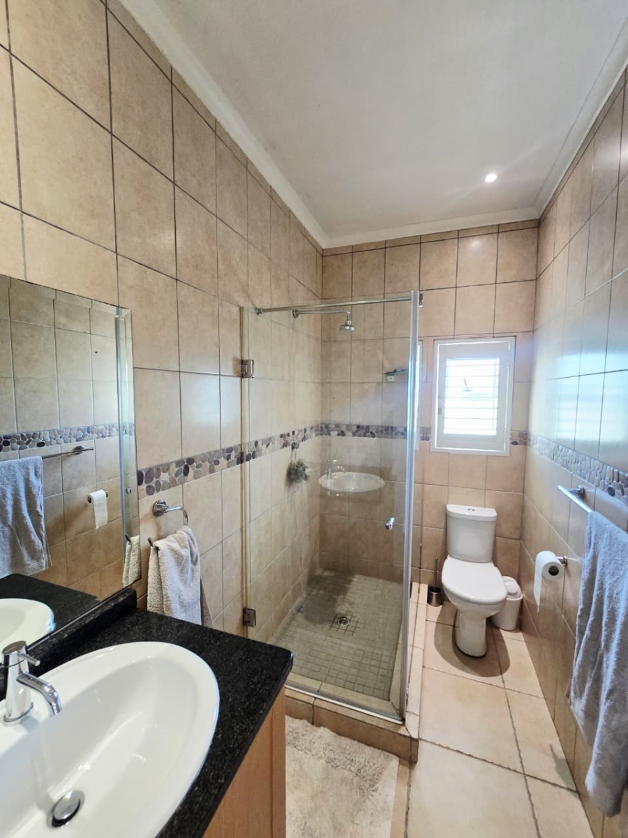 3 Bedroom Property for Sale in Kingswood Golf Estate Western Cape